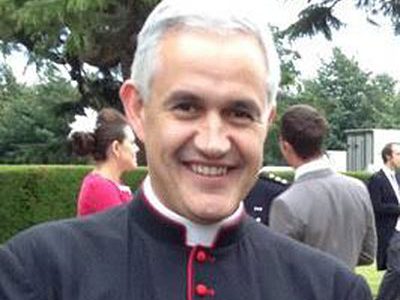 The Revd Canon Dr Robin Ward