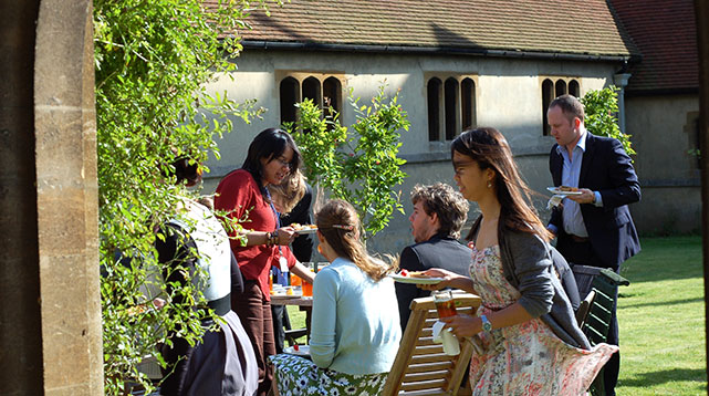 Alumni at St Stephens House Oxford